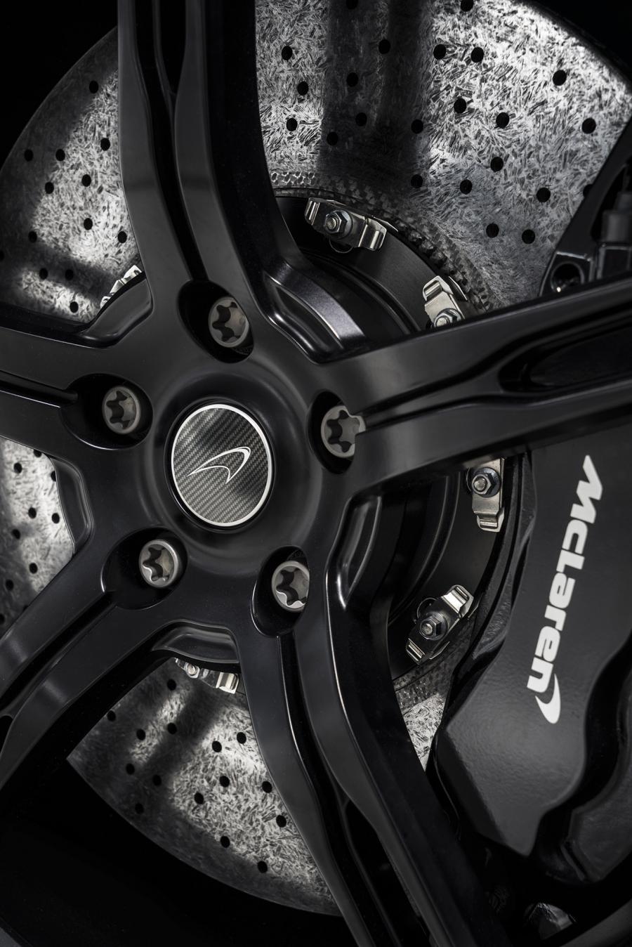  McLaren MSO 650S Concept 2014 года  (фото 3 из 6)